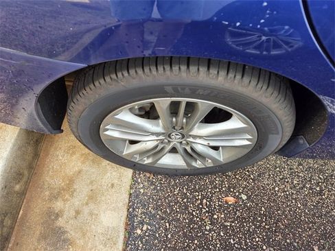 Used 2016 Toyota Camry SE image 13