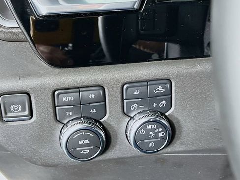 Certified 2023 GMC Sierra 1500 SLT w/ SLT Premium Package image 9