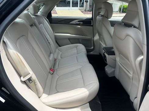 Used 2018 Lincoln MKZ Select w/ Select Plus Package AWD/4WD image 24