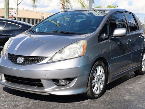 Used 2010 Honda Fit Sport image 2