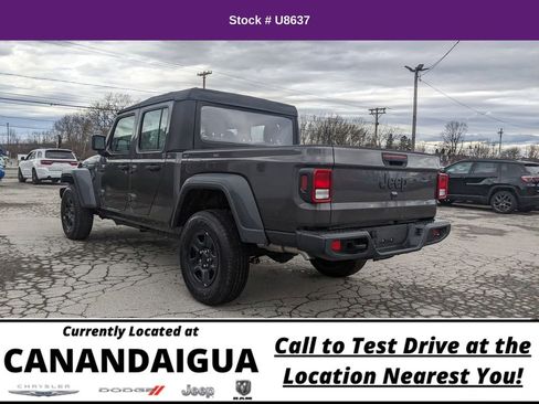 Used 2023 Jeep Gladiator Sport image 12