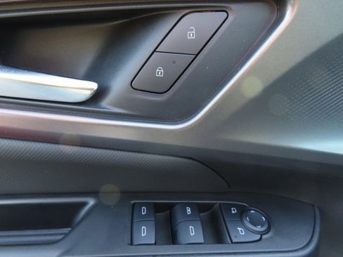 Certified 2024 Chevrolet Equinox EV RS image 11