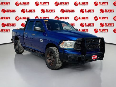 Used 2014 RAM 1500 ST w/ SXT Appearance Group AWD/4WD image 3