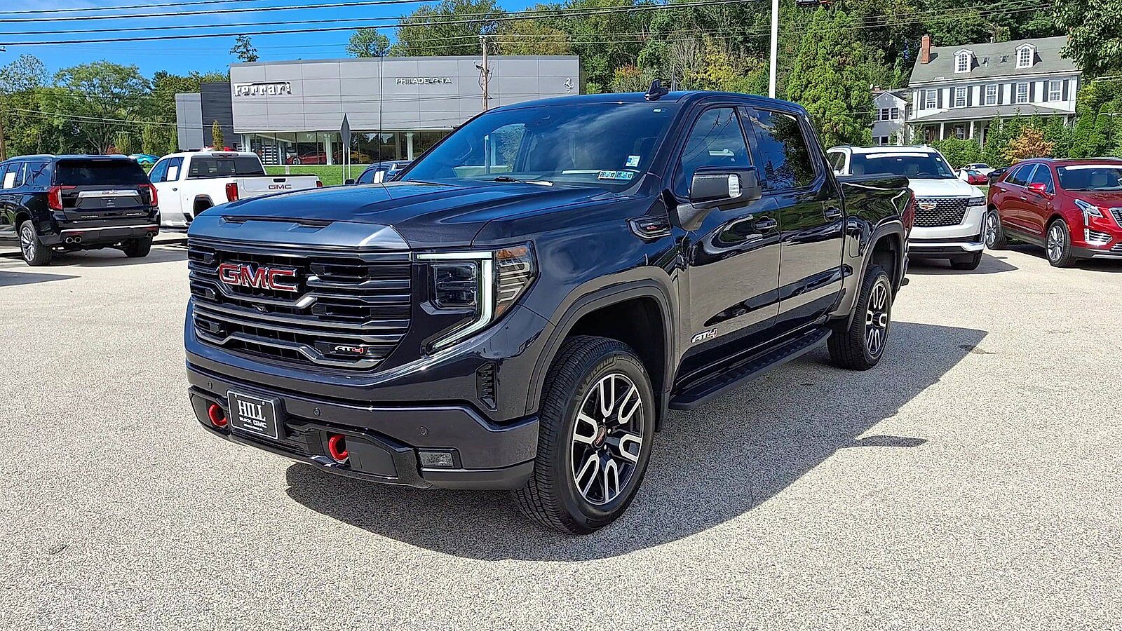 Used 2023 GMC Sierra 1500 AT4 w/ AT4 Premium Package AWD/4WD image 4