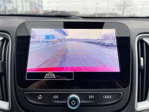 Used 2024 Chevrolet Malibu LT image 14