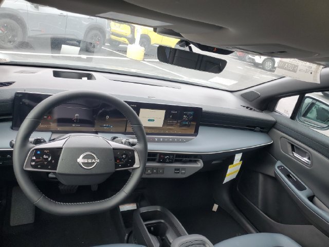 New 2026 Nissan Leaf Platinum+ w/ Cargo Package (Platinum+) FWD image 8