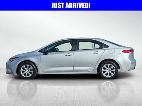 Used 2024 Toyota Corolla LE FWD image 7