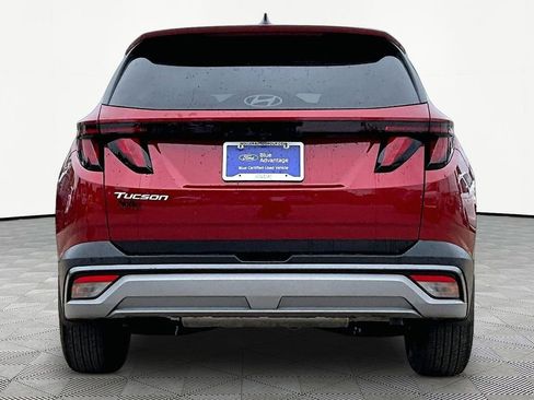 Used 2025 Hyundai Tucson SEL FWD image 4