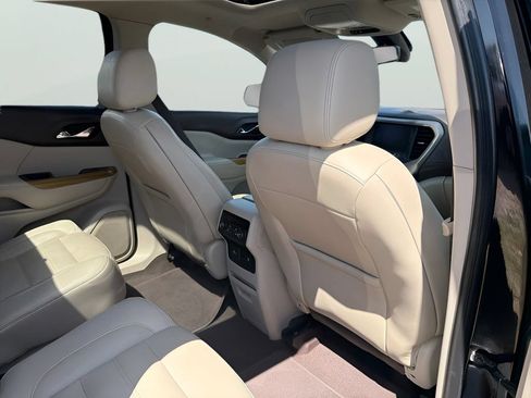Used 2018 GMC Acadia Denali FWD image 25