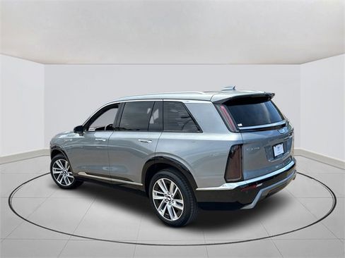 New 2026 Cadillac Vistiq Luxury image 3
