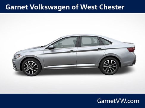 New 2026 Volkswagen Jetta SE FWD image 2