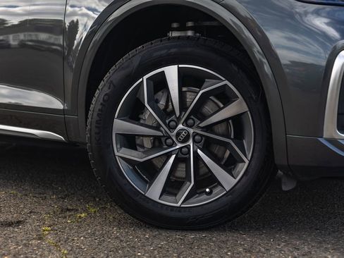 Used 2023 Audi Q5 2.0T Premium Plus w/ Premium Plus Package AWD/4WD image 4