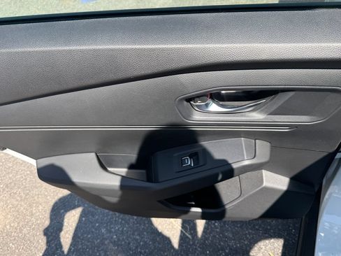 Used 2023 Honda Accord LX image 34