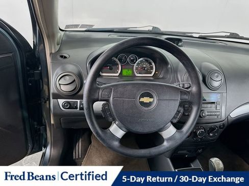 Used 2010 Chevrolet Aveo LT w/ Power and Convenience Package image 19