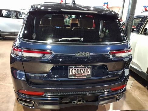 Used 2023 Jeep Grand Cherokee L Summit w/ High Altitude Package AWD/4WD image 5