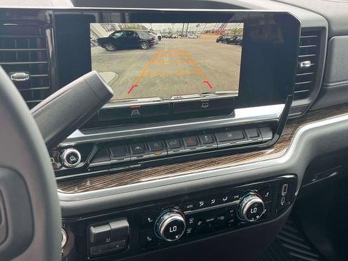 New 2026 GMC Sierra 1500 SLE AWD/4WD image 28
