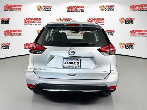 Used 2019 Nissan Rogue S AWD/4WD image 13