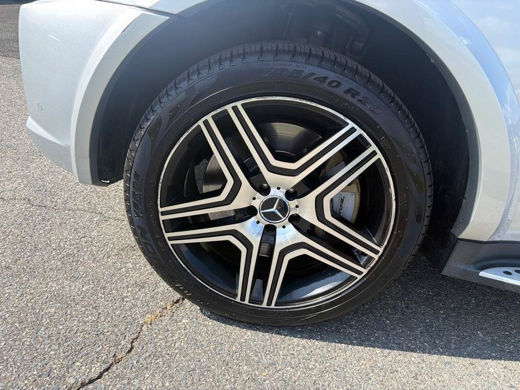Used 2009 Mercedes-Benz ML 63 AMG 4MATIC image 38