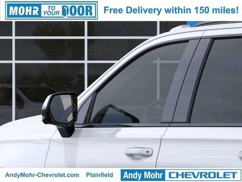 New 2026 Chevrolet Suburban RST w/ RST Capability Package AWD/4WD image 15