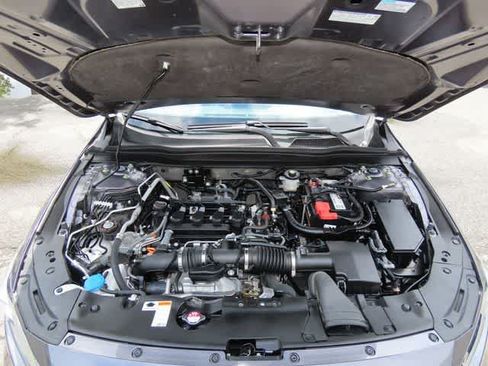 Certified 2021 Honda Accord EX-L image 9