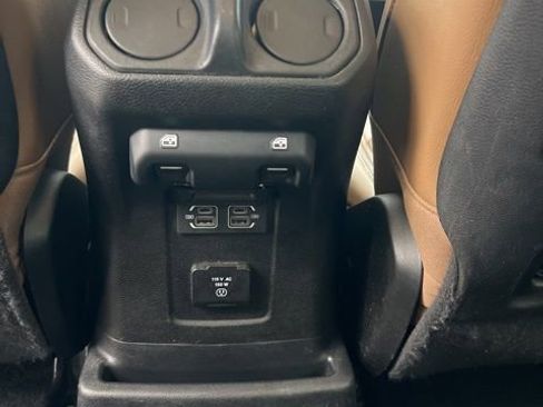 Used 2021 Jeep Wrangler Unlimited Rubicon w/ Dual Top Group image 15