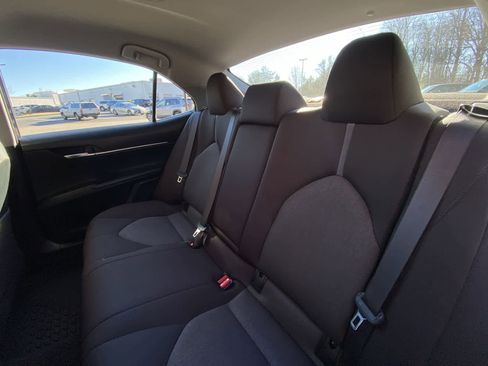 Used 2021 Toyota Camry LE image 25
