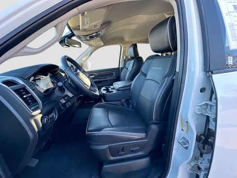 Used 2024 RAM 2500 Laramie image 13
