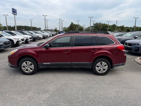 Used 2011 Subaru Outback 2.5i AWD/4WD image 10