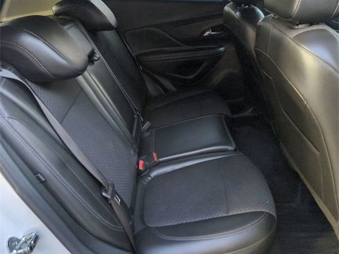 Certified 2022 Buick Encore Preferred image 24