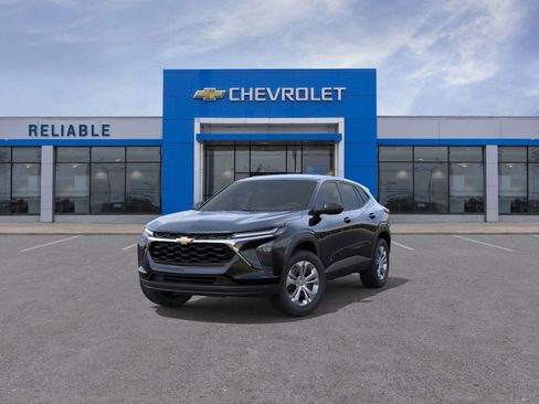 New 2026 Chevrolet Trax LS image 8