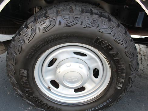 Used 2025 Ford F250 XL w/ XL Off-Road Package AWD/4WD image 32