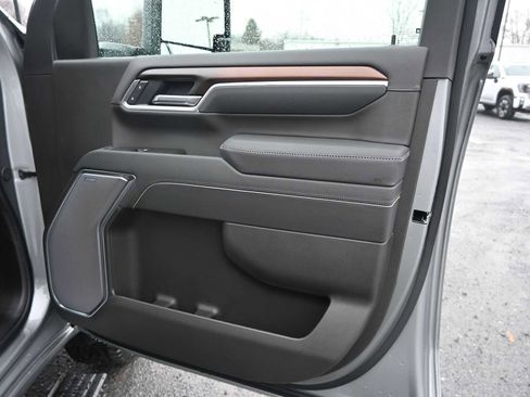 New 2026 GMC Sierra 2500 Denali w/ Denali Reserve Package image 19