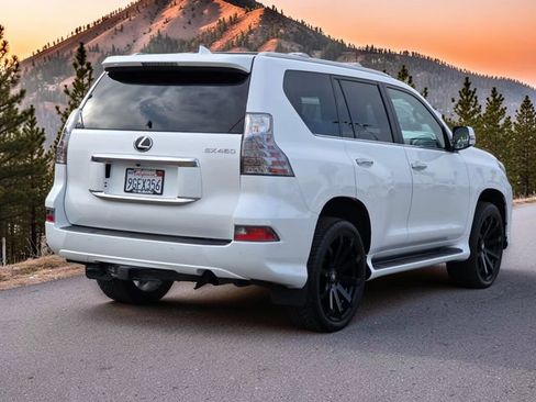 Used 2021 Lexus GX 460 Premium w/ Premium Package AWD/4WD image 7