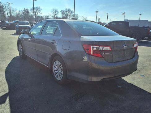Used 2012 Toyota Camry LE image 24