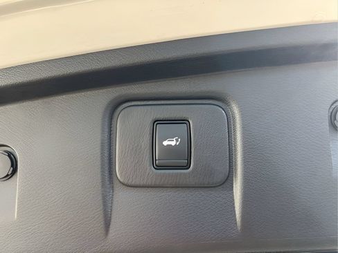 Used 2023 Nissan Murano SL AWD/4WD image 29