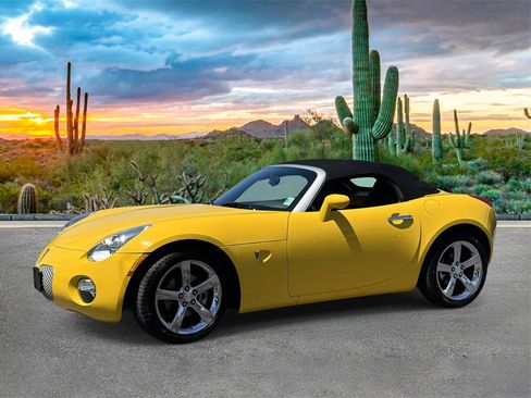 Used 2009 Pontiac Solstice Convertible w/ Premium Package image 7