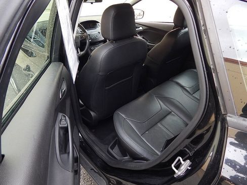 Used 2015 Ford Focus SE w/ Equipment Group 201A image 15