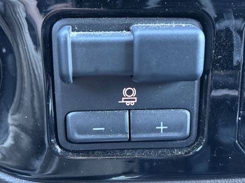 Used 2023 GMC Sierra 1500 SLT w/ SLT Premium Plus Package image 13