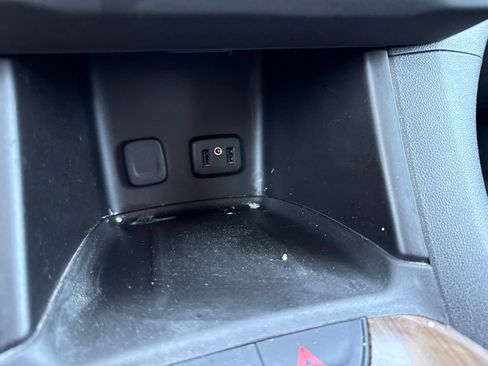 Used 2019 GMC Acadia SLE w/ LPO, Floor Liner Package AWD/4WD image 25