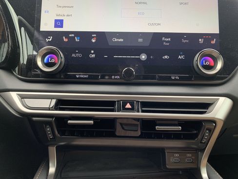 Used 2025 Lexus RX 350 FWD image 29