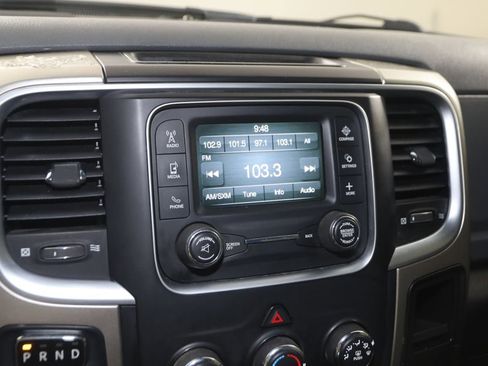 Used 2018 RAM 1500 Classic SLT image 24