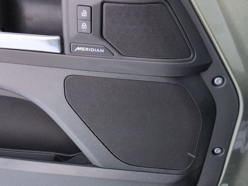 Certified 2025 Land Rover Defender 110 S image 32