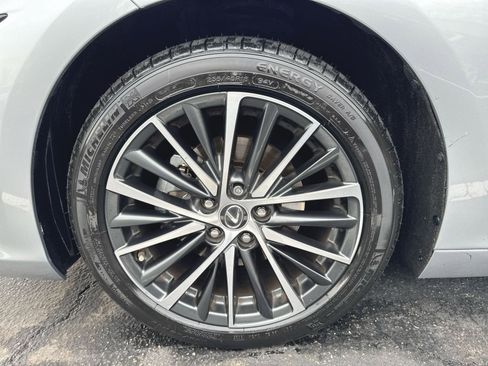 Used 2023 Lexus ES 350 w/ Accessory Package (Z1) image 7