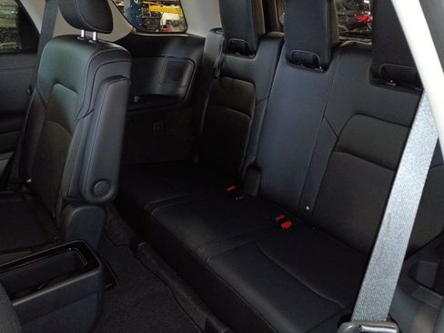New 2026 Nissan Pathfinder SL w/ SL Premium Package AWD/4WD image 18