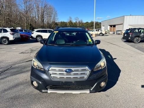 Used 2016 Subaru Outback 2.5i Limited image 2