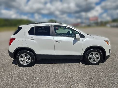 Used 2015 Chevrolet Trax LT w/ LT Plus Package FWD image 14