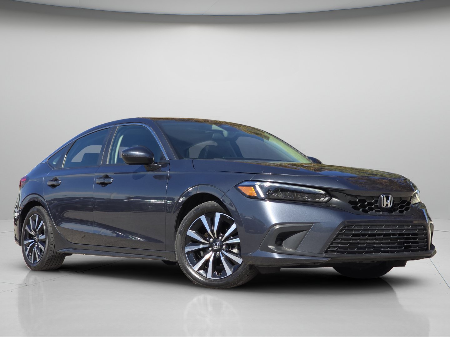 Certified 2024 Honda Civic EX-L image 2