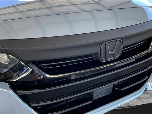 Used 2022 Honda Accord Touring image 30