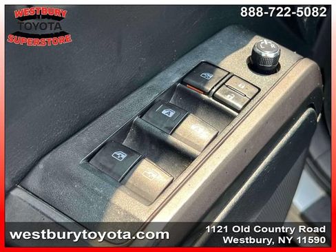 Used 2017 Toyota Tacoma TRD Sport w/ Tow Package AWD/4WD image 20