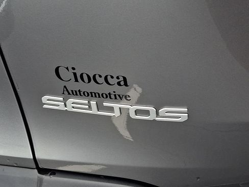 Used 2024 Kia Seltos S AWD/4WD image 30